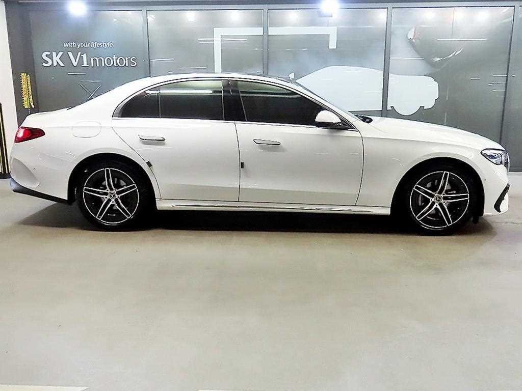 벤츠 E 클래스 E-클래스 W214 E200 AMG 라인 이미지 3