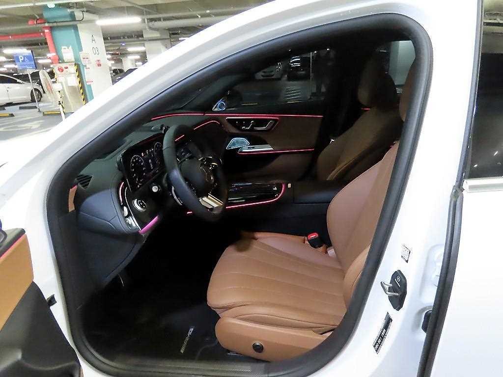 벤츠 E 클래스 E-클래스 W214 E200 AMG 라인 이미지 6