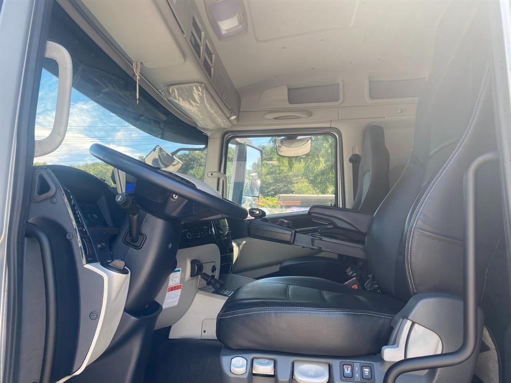 중대형화물 탑차/윙바디 윙바디 5.5톤이상 이미지 9