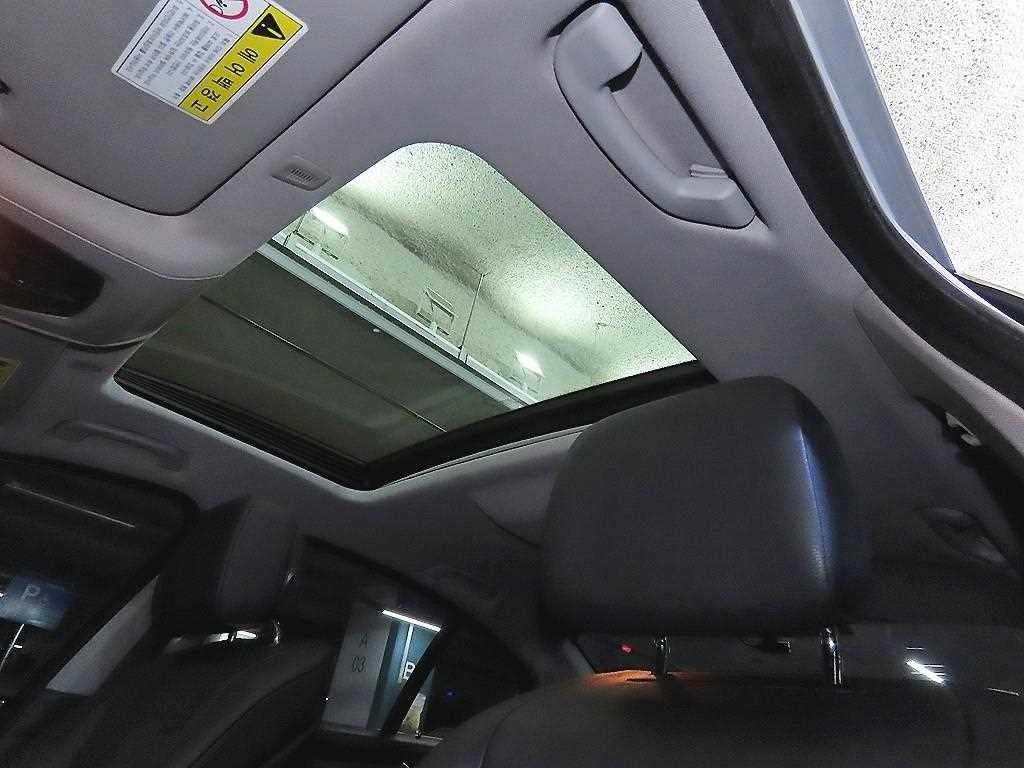 BMW 5시리즈 5시리즈 (F10) 528i xDrive 이미지 17