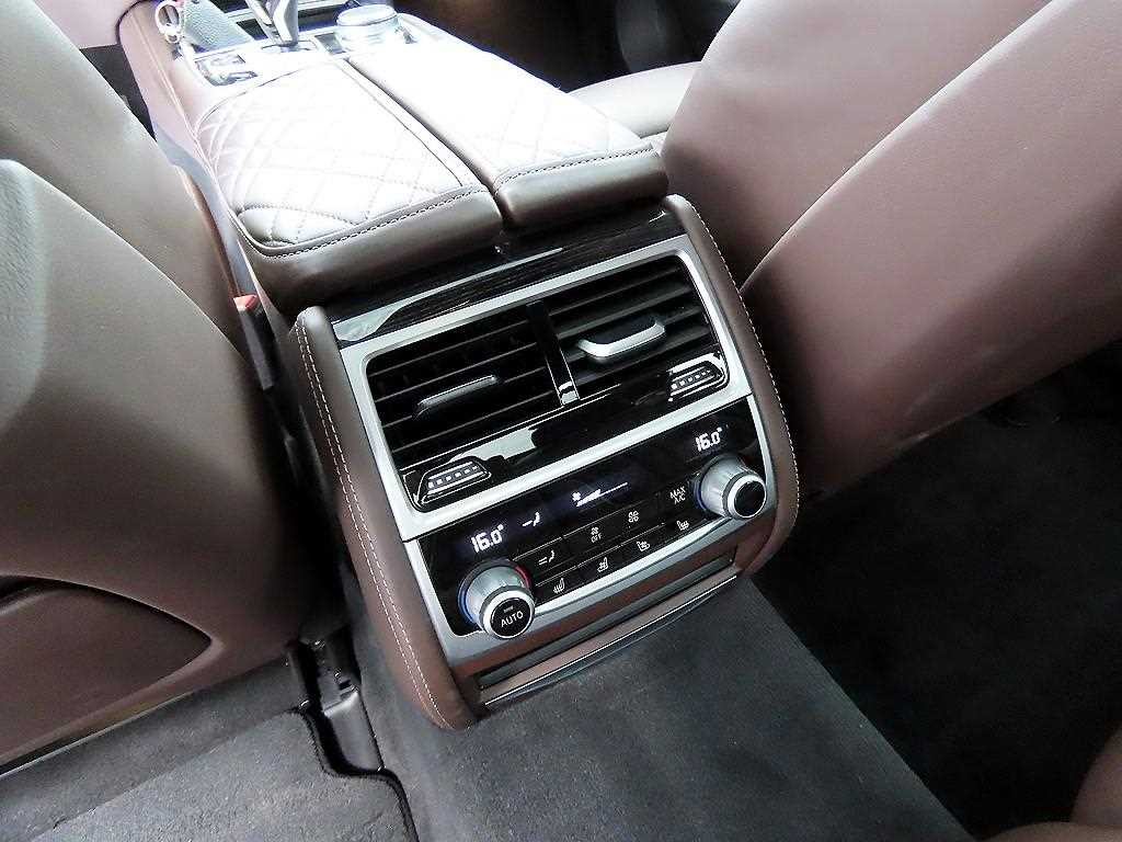 BMW 7시리즈 7시리즈 (G11) 730d xDrive M 스포츠 이미지 15