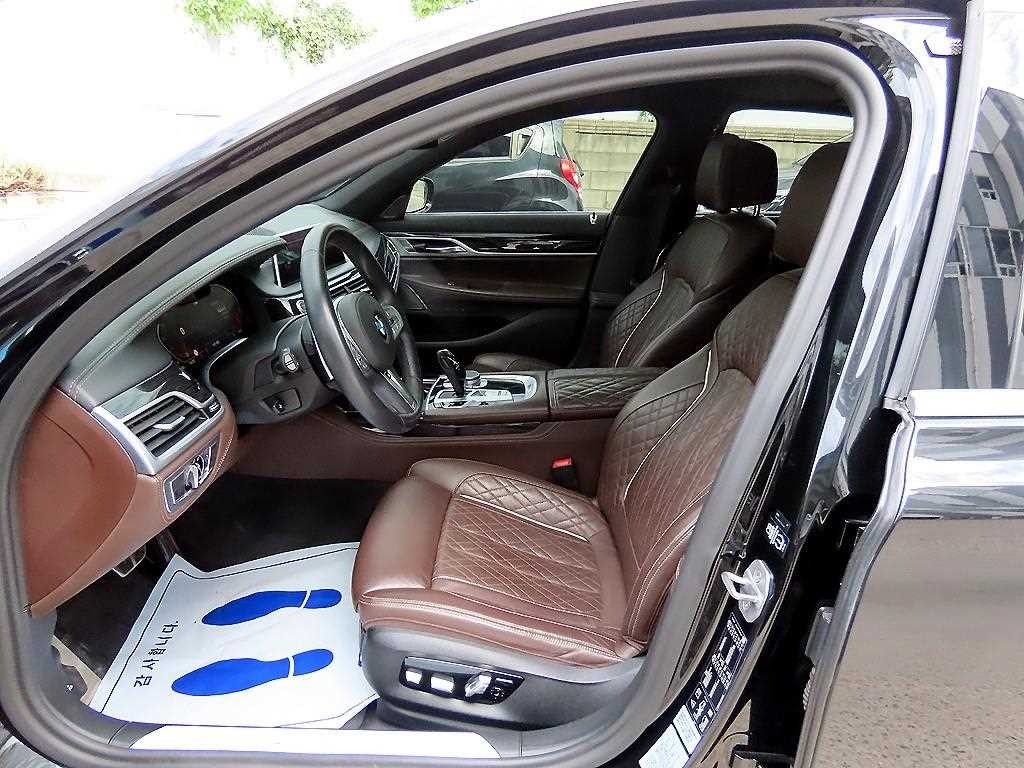 BMW 7시리즈 7시리즈 (G11) 730d xDrive M 스포츠 이미지 5