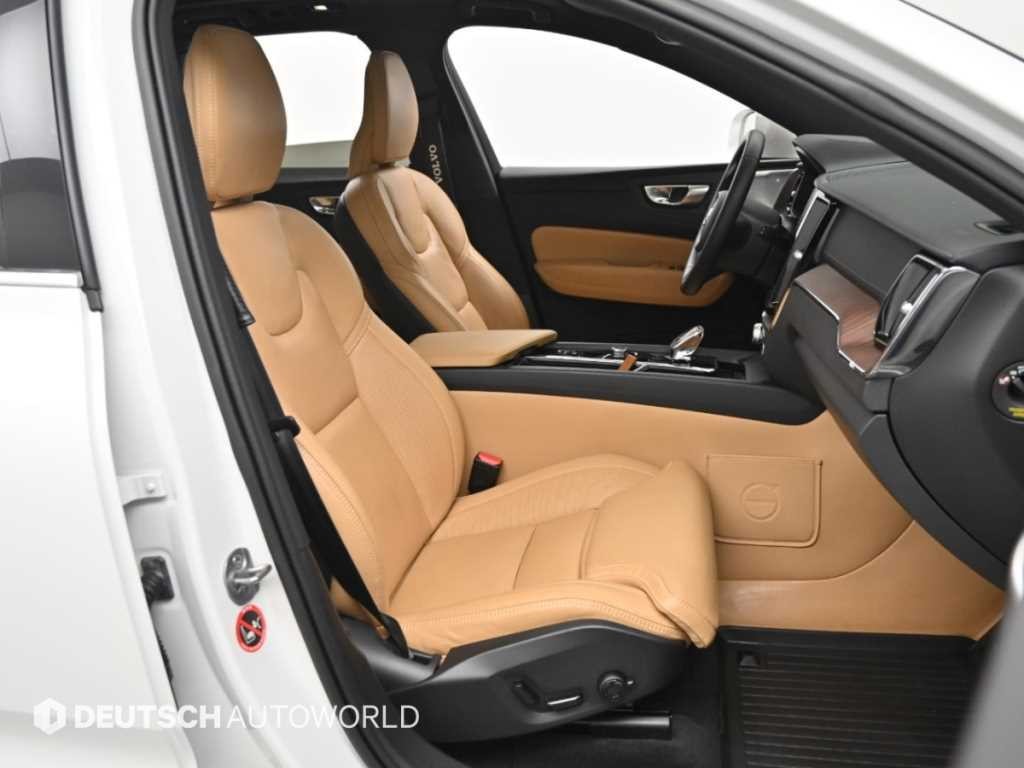 볼보 XC60 XC60(2세대) B6 AWD 얼티메이트 브라이트 이미지 10