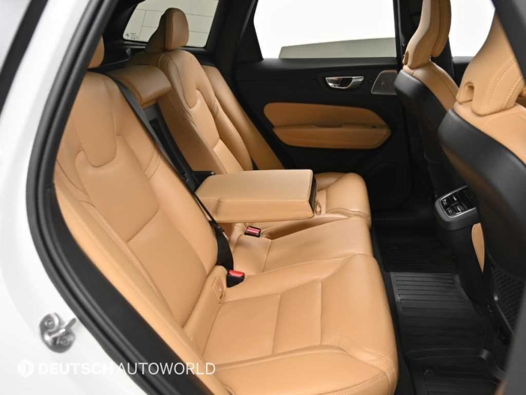 볼보 XC60 XC60(2세대) B6 AWD 얼티메이트 브라이트 이미지 12