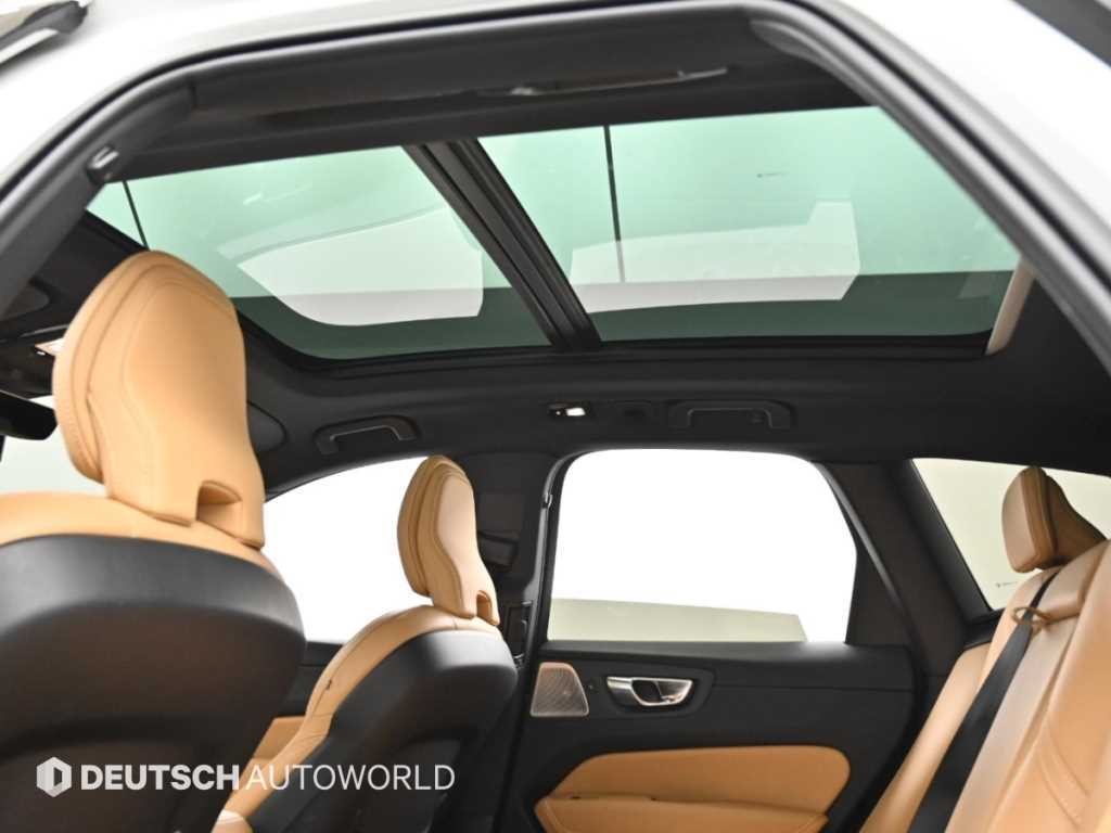 볼보 XC60 XC60(2세대) B6 AWD 얼티메이트 브라이트 이미지 18