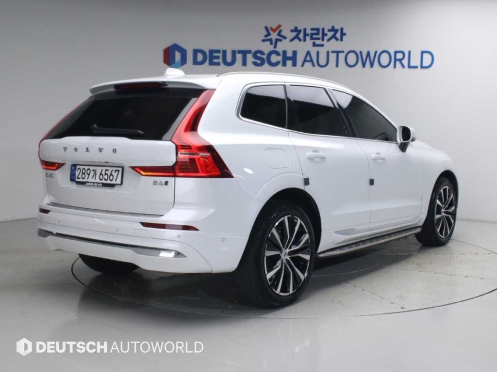 볼보 XC60 XC60(2세대) B6 AWD 얼티메이트 브라이트 이미지 2