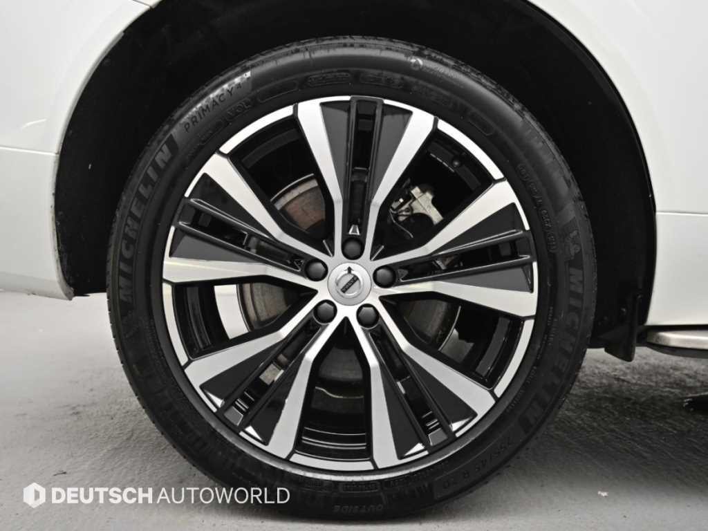 볼보 XC60 XC60(2세대) B6 AWD 얼티메이트 브라이트 이미지 5