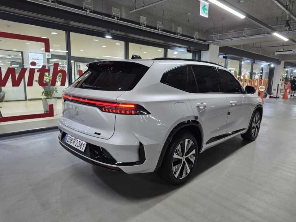 르노코리아(삼성) 그랑 콜레오스 그랑 콜레오스 E-Tech 하이브리드 1.5 아이코닉 이미지 4