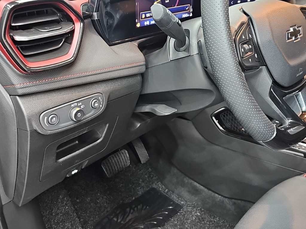 쉐보레 트레일블레이저 더 뉴 트레일블레이저 가솔린 1.35 터보 4WD RS 이미지 17