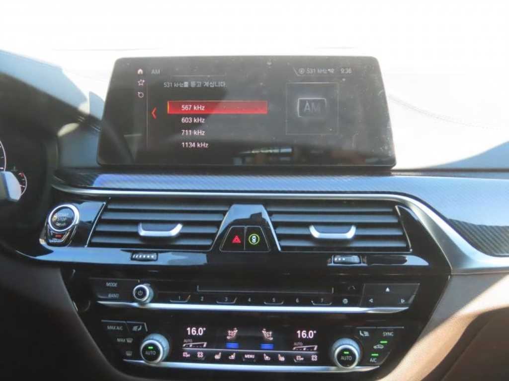 BMW 5시리즈 5시리즈 (G30) 530i M 스포츠 플러스 이미지 11