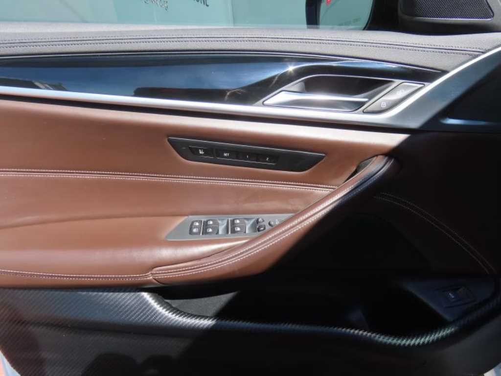 BMW 5시리즈 5시리즈 (G30) 530i M 스포츠 플러스 이미지 14