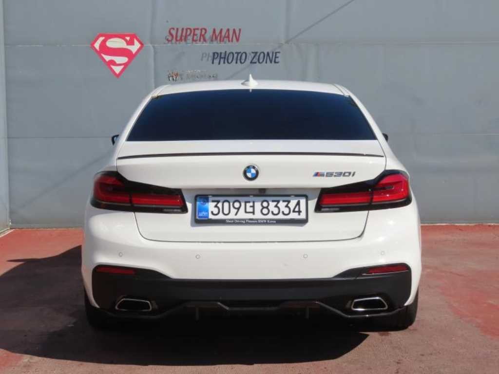BMW 5시리즈 5시리즈 (G30) 530i M 스포츠 플러스 이미지 4
