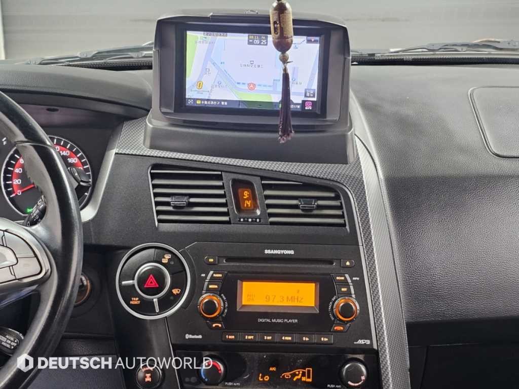 KG모빌리티(쌍용) 코란도 코란도스포츠 디젤 4WD CX7 패션 이미지 14