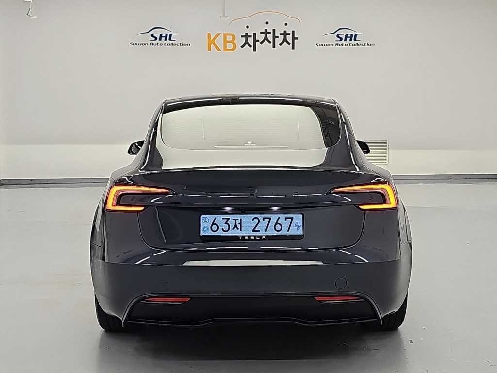테슬라 모델 3 RWD 이미지 3