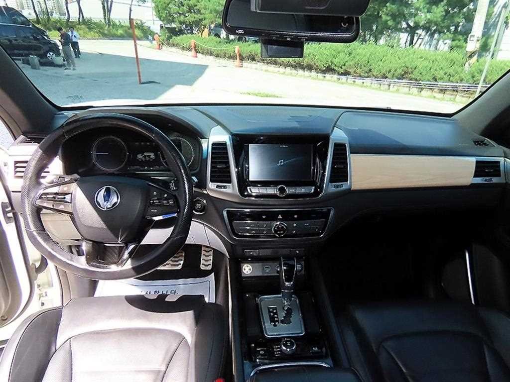 KG모빌리티(쌍용) 렉스턴 G4렉스턴 디젤 2.2 4WD 프라임 이미지 7