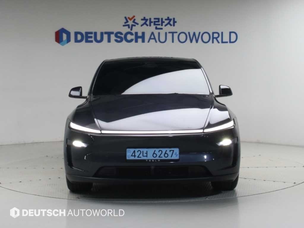 테슬라 모델 Y 프리미엄 RWD 이미지 3
