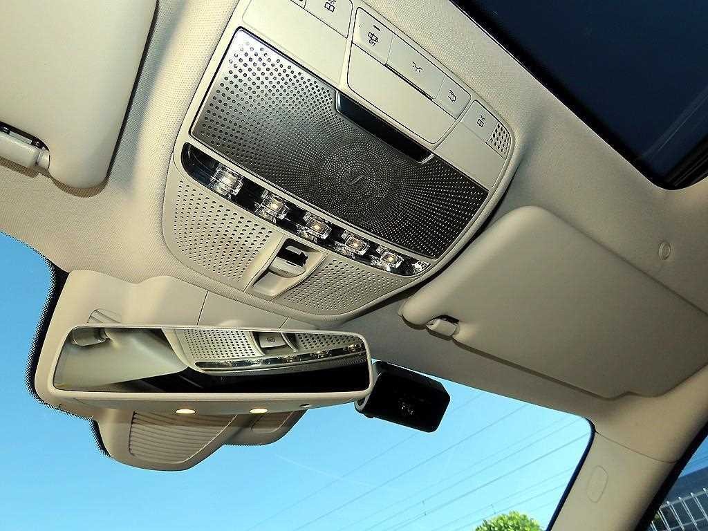 벤츠 E 클래스 E-클래스 W213 E220d 4MATIC 익스클루시브 이미지 14