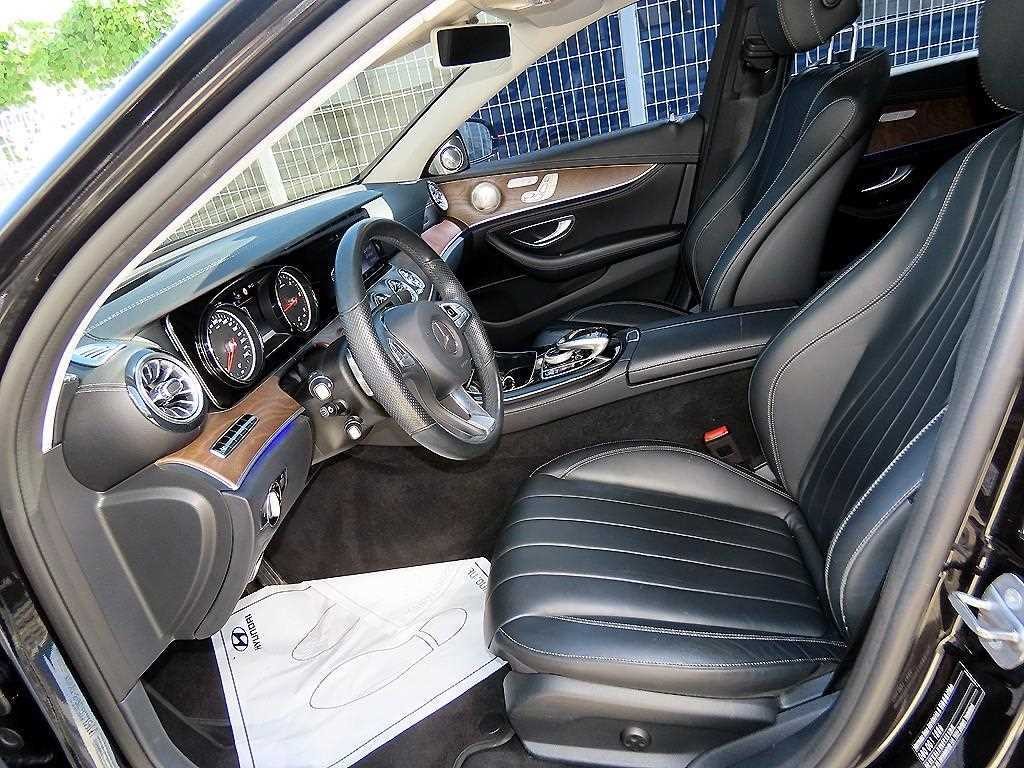 벤츠 E 클래스 E-클래스 W213 E220d 4MATIC 익스클루시브 이미지 5