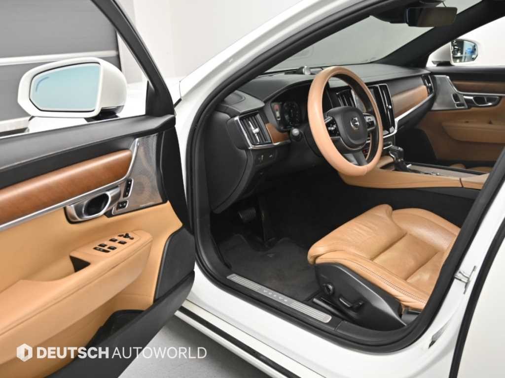볼보 S90 D5 AWD 인스크립션 이미지 11