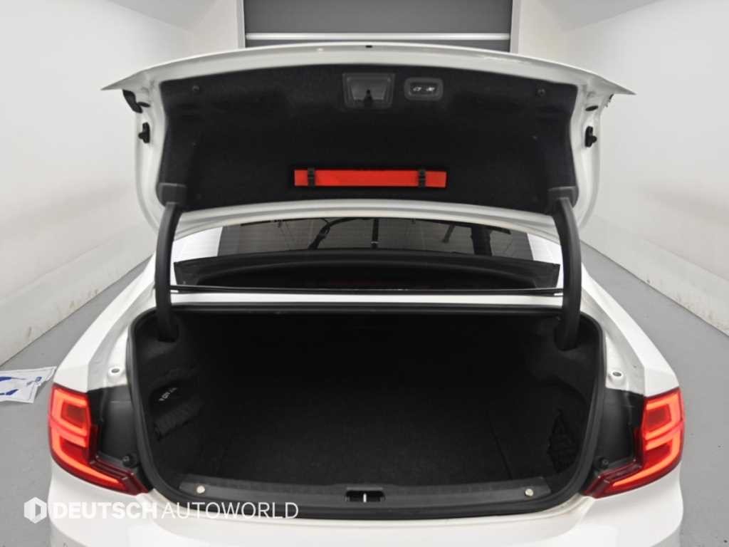 볼보 S90 D5 AWD 인스크립션 이미지 19
