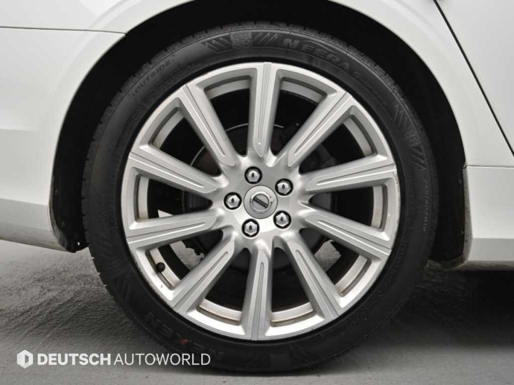 볼보 S90 D5 AWD 인스크립션 이미지 5