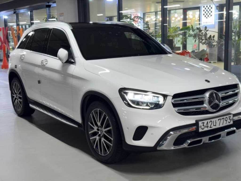 벤츠 GLC 클래스 GLC클래스 X253 GLC 300 4MATIC 이미지 2