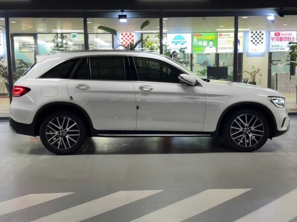 벤츠 GLC 클래스 GLC클래스 X253 GLC 300 4MATIC 이미지 3