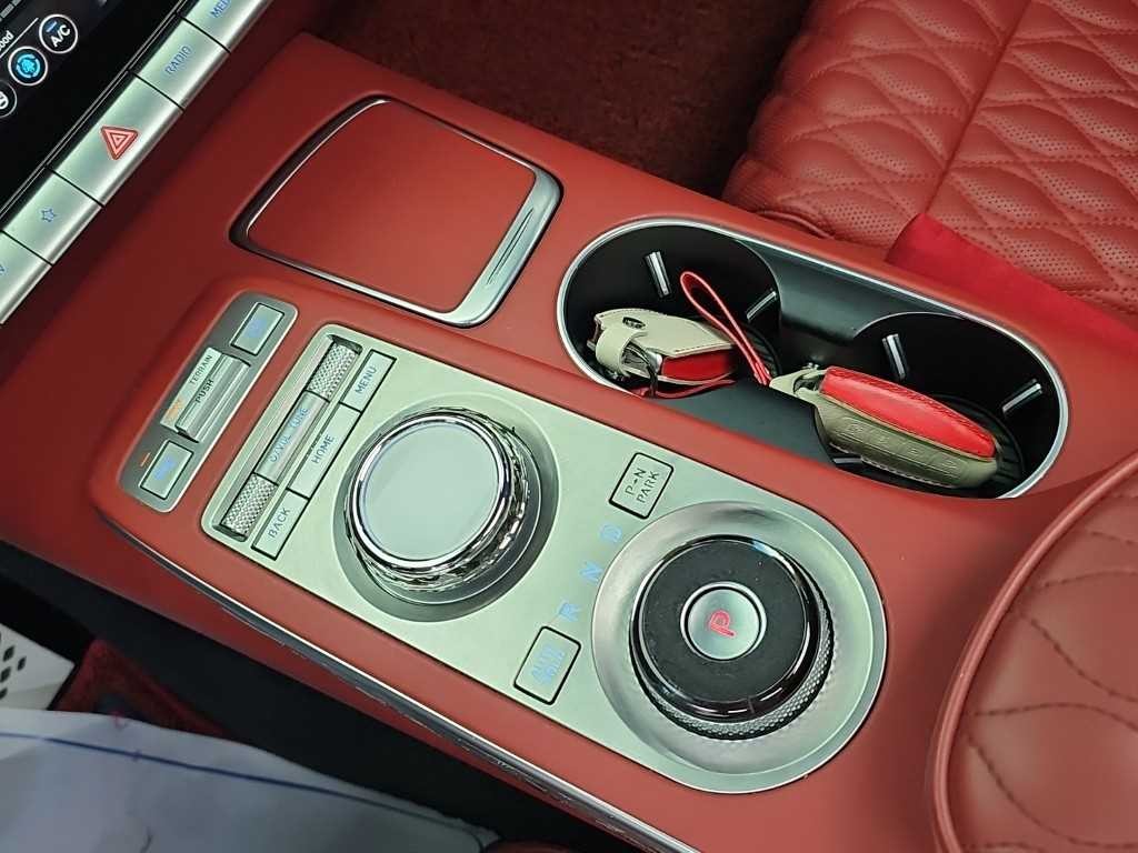 제네시스 GV70 2.5T 가솔린 AWD 스포츠 이미지 8