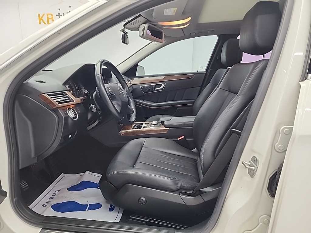 벤츠 E 클래스 E-클래스 W212 E300 엘레강스 이미지 11