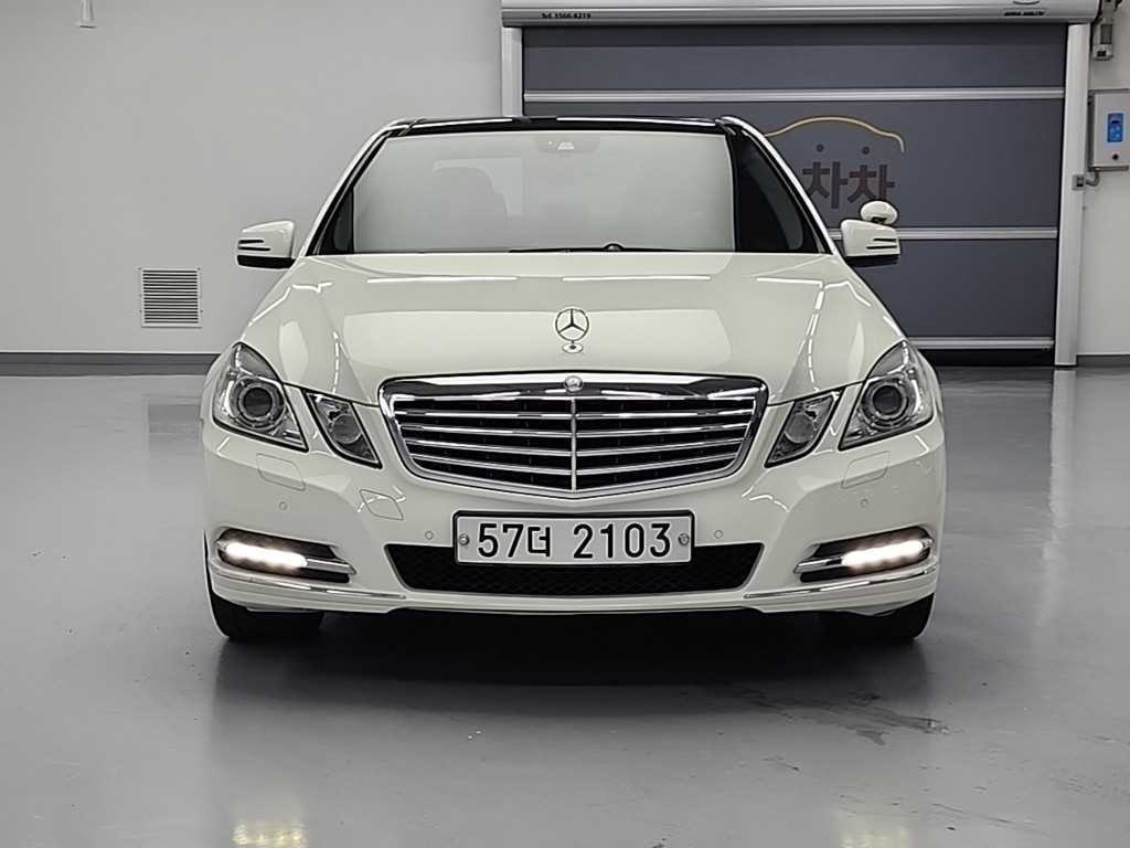 벤츠 E 클래스 E-클래스 W212 E300 엘레강스 이미지 2