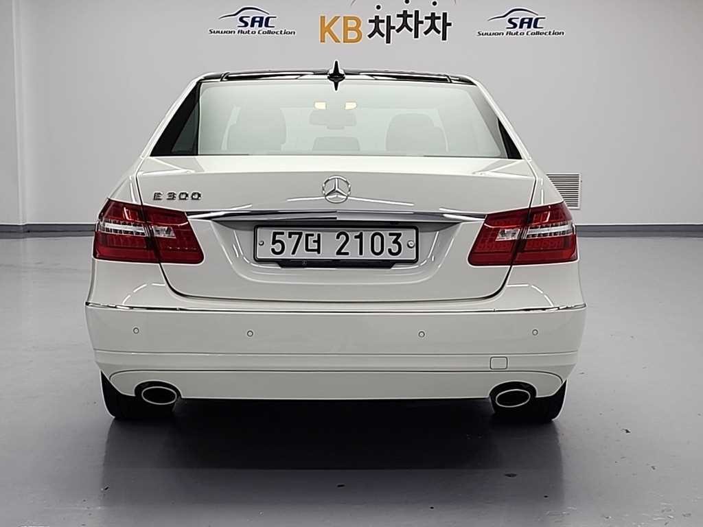벤츠 E 클래스 E-클래스 W212 E300 엘레강스 이미지 3