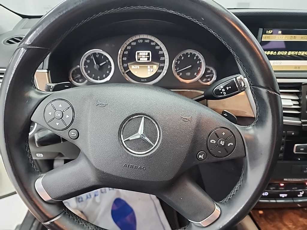 벤츠 E 클래스 E-클래스 W212 E300 엘레강스 이미지 9