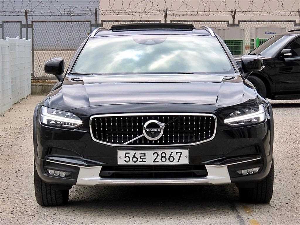 볼보 V90 V90 크로스컨트리 T5 프로 AWD 이미지 1
