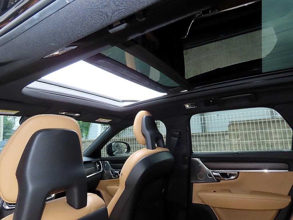 볼보 V90 V90 크로스컨트리 T5 프로 AWD 이미지 16