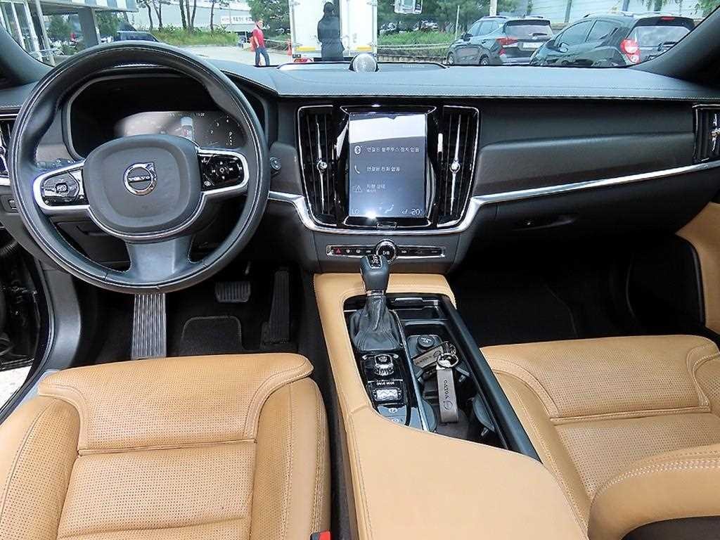 볼보 V90 V90 크로스컨트리 T5 프로 AWD 이미지 7