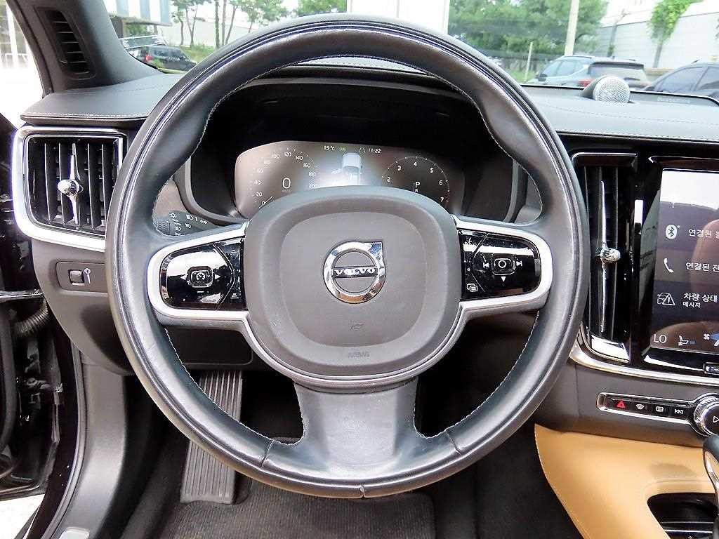 볼보 V90 V90 크로스컨트리 T5 프로 AWD 이미지 8