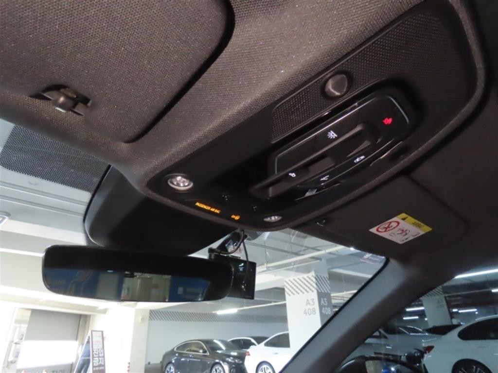 아우디 A6 A6 (C8) 45 TFSI 콰트로 프리미엄 이미지 10