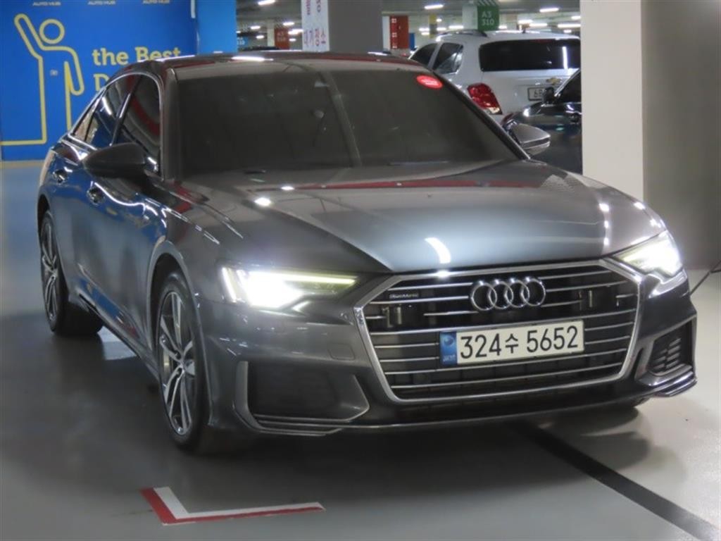 아우디 A6 A6 (C8) 45 TFSI 콰트로 프리미엄 이미지 2