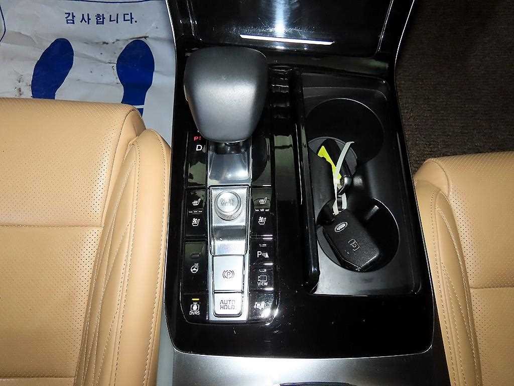 기아 K7 K7 프리미어 하이브리드 시그니처 이미지 12