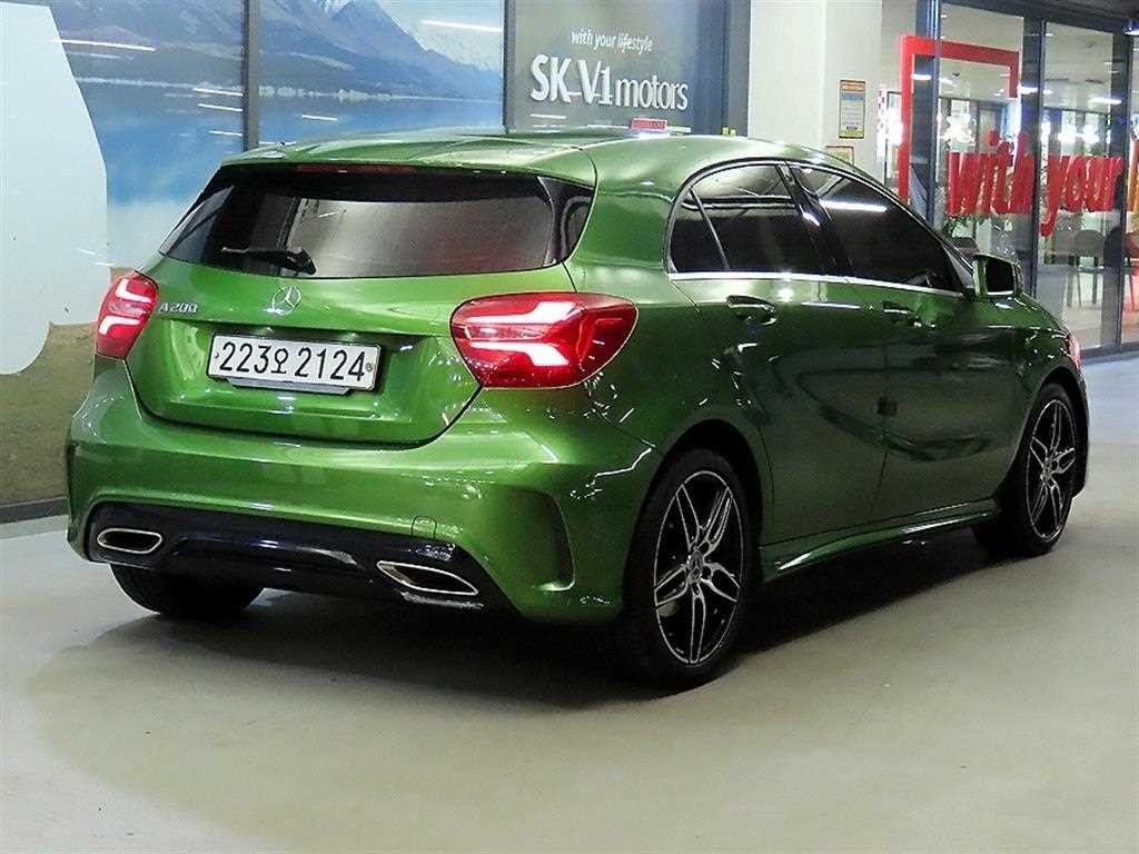 벤츠 A 클래스 A클래스 W176 A200 AMG LINE 이미지 4