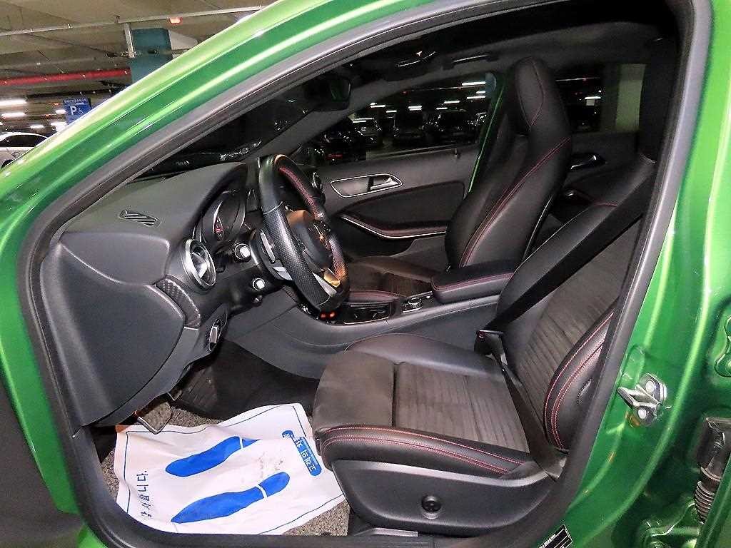 벤츠 A 클래스 A클래스 W176 A200 AMG LINE 이미지 6