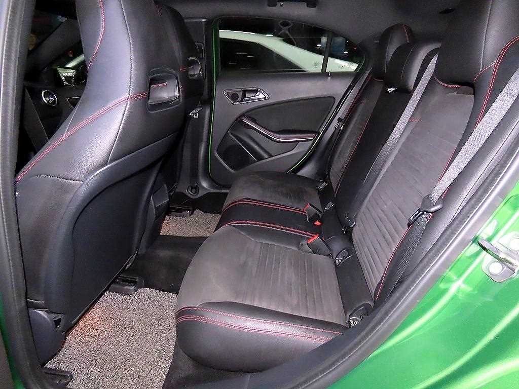 벤츠 A 클래스 A클래스 W176 A200 AMG LINE 이미지 7