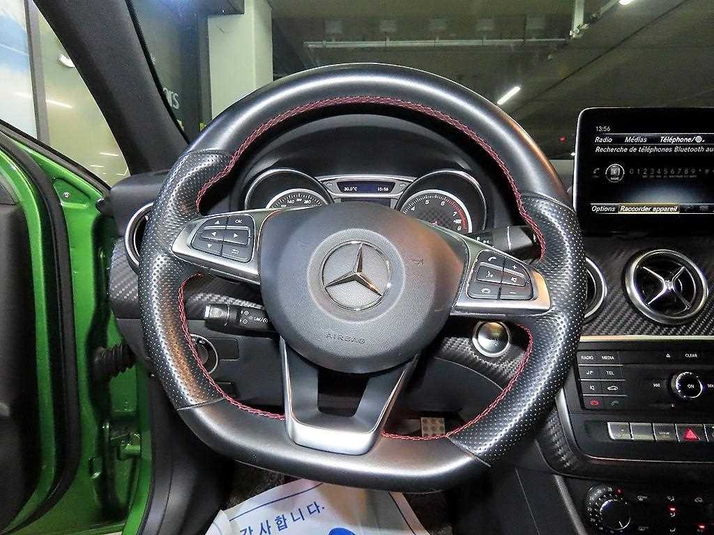 벤츠 A 클래스 A클래스 W176 A200 AMG LINE 이미지 8