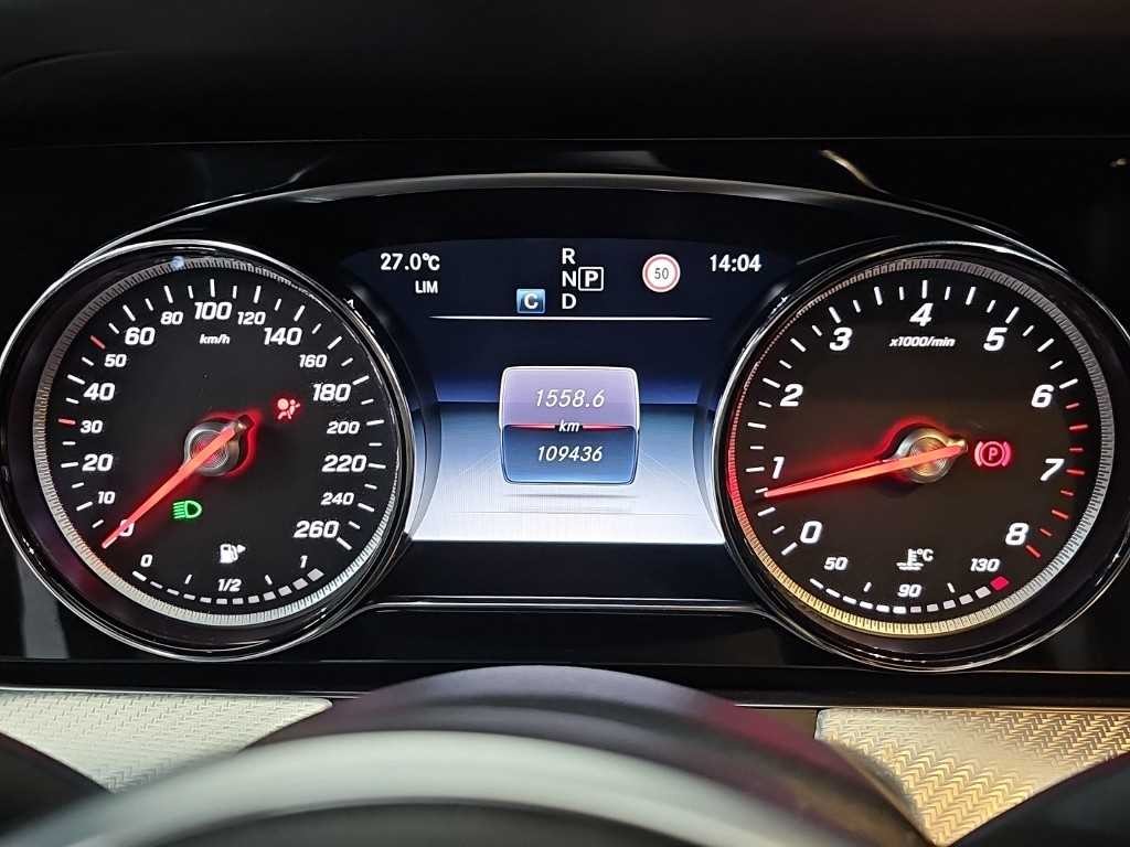 벤츠 E 클래스 E-클래스 W213 E250 아방가르드 이미지 6