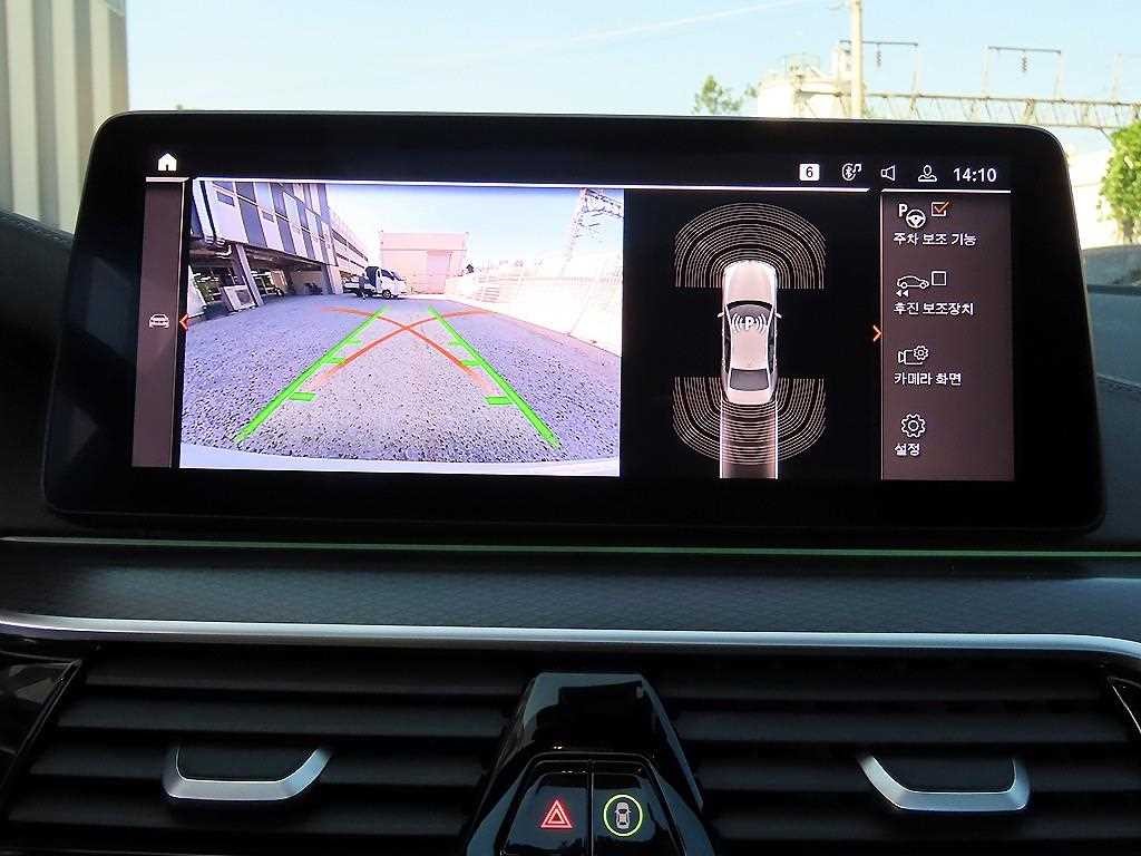 BMW 5시리즈 5시리즈 (G30) 520i M 스포츠 이미지 14