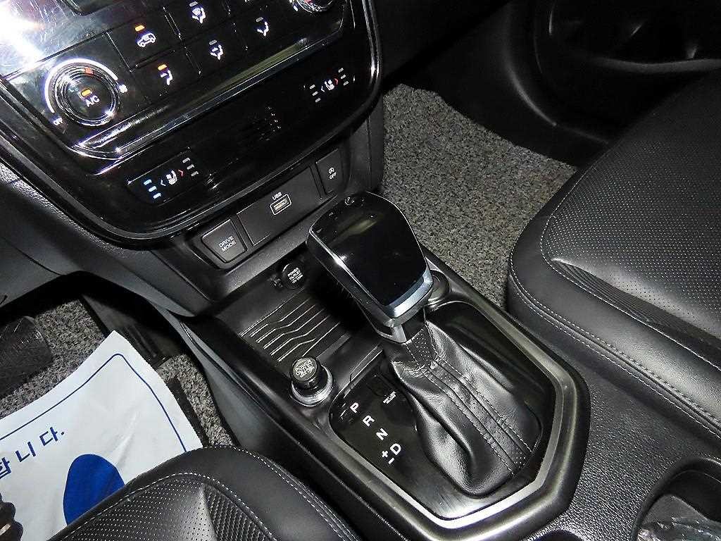 KG모빌리티(쌍용) 티볼리 베리 뉴 티볼리 2WD 가솔린 1.5 V5 이미지 12
