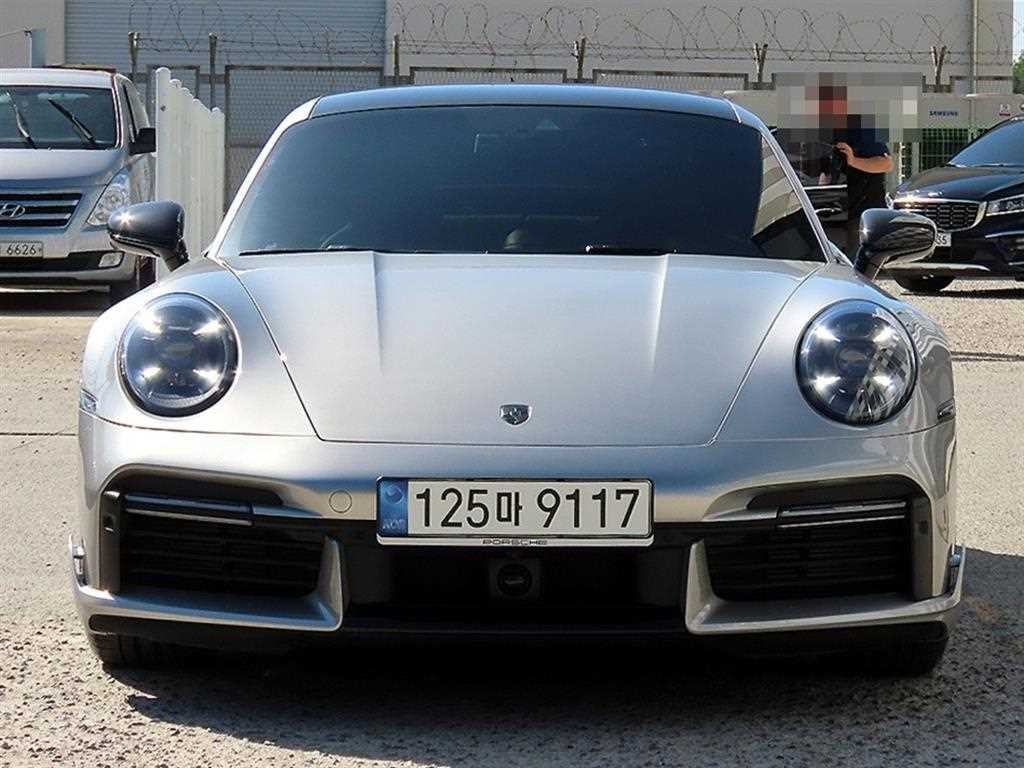 포르쉐 911 911(992) 터보 S 이미지 2