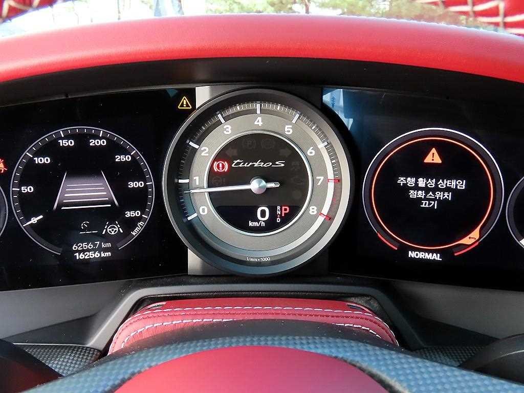 포르쉐 911 911(992) 터보 S 이미지 9