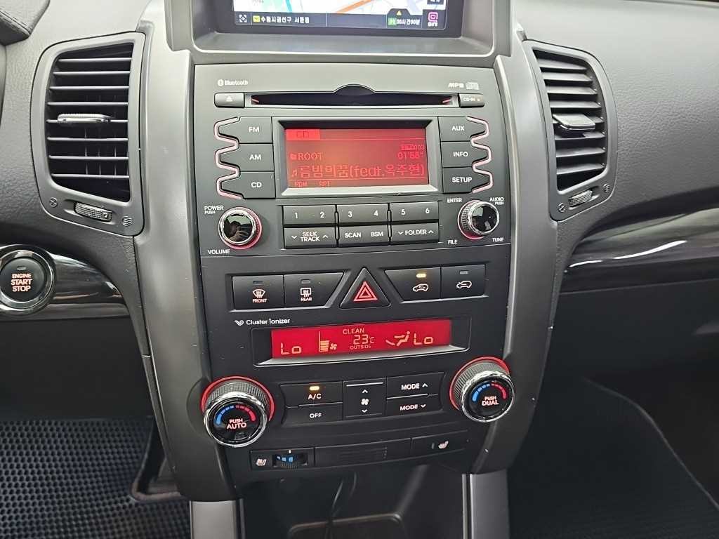 기아 쏘렌토 쏘렌토 R 디젤 2WD 2.0 TLX 프리미엄 이미지 10