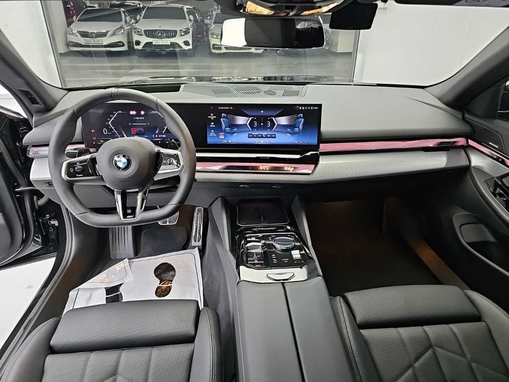 BMW 5시리즈 5시리즈 (G60) 520i M 스포츠 이미지 6